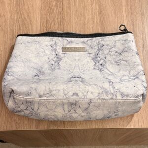 Neutral Marble Cosmetic Pouch - White/Grey